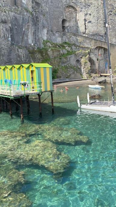 Sostaoplontina Casa Vacanza Torre Annunziata Exterior foto